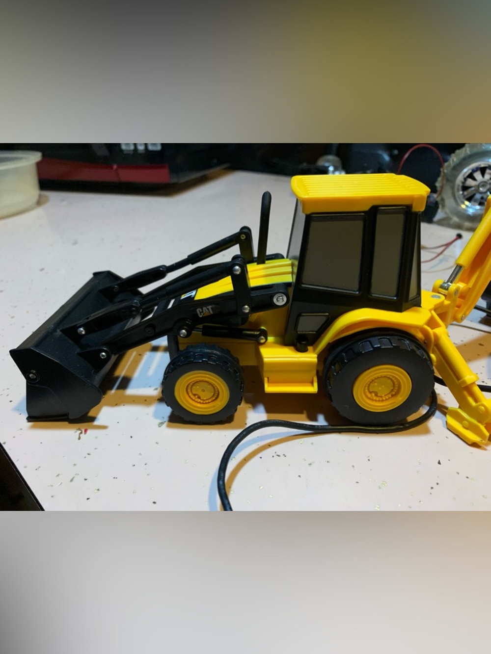 Remote control bulldozer